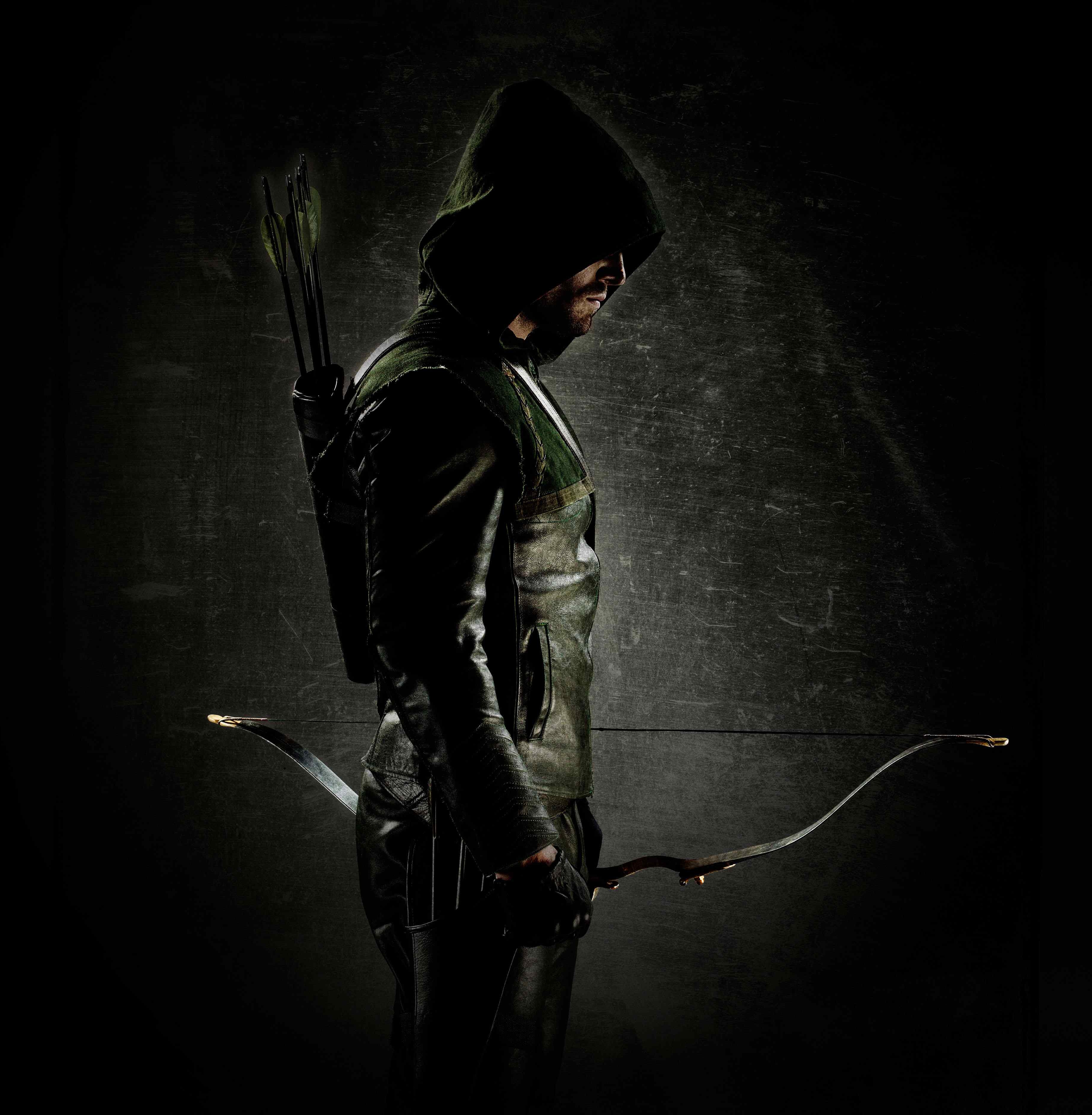 First Look: The CW’s Green Arrow Pilot Unleashes a ‘Darker, Harder-Edged’ Superhero – TVLine